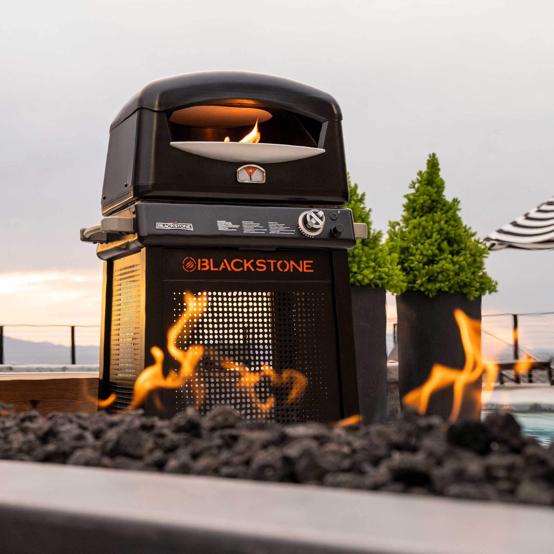 Blackstone Pizza Oven with Stand - outdoor front view 